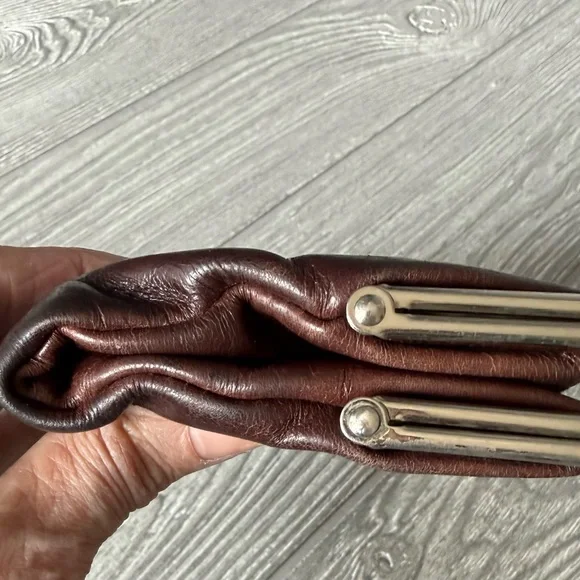 HOBO Lauren brown leather double frame wallet/clutch. HOBO International brand. - Picture 11 of 16